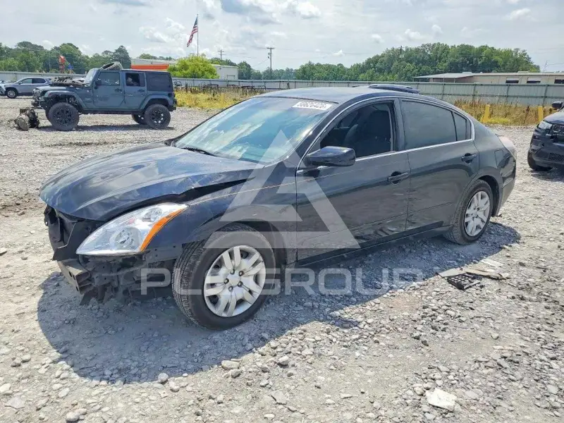 2010 Nissan ALTIMA фото
