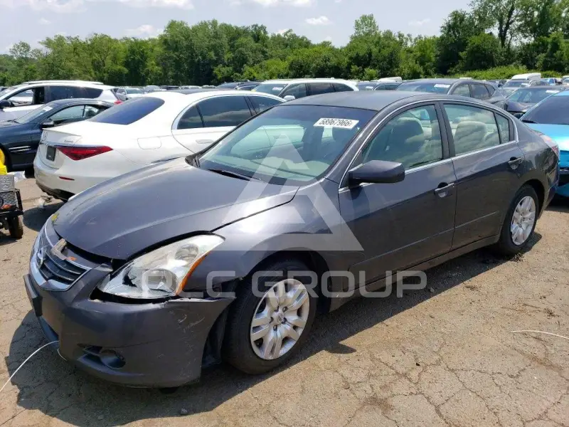 2010 Nissan ALTIMA фото