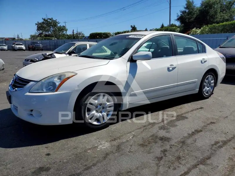 2010 Nissan ALTIMA фото