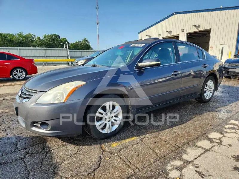 2010 Nissan ALTIMA фото
