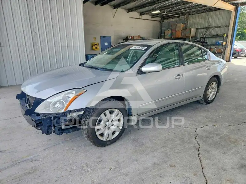 2010 Nissan ALTIMA photo