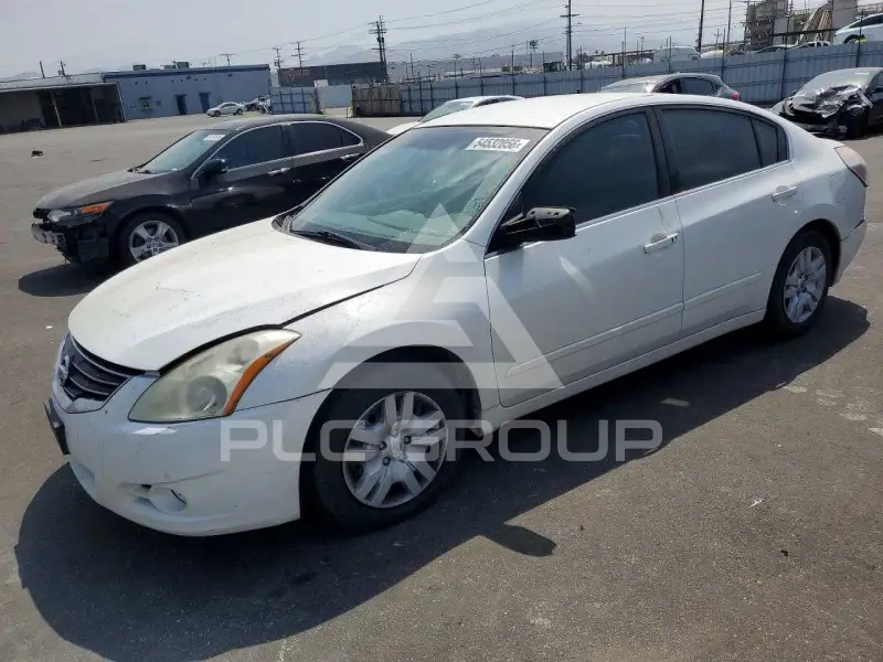 2010 Nissan ALTIMA фото