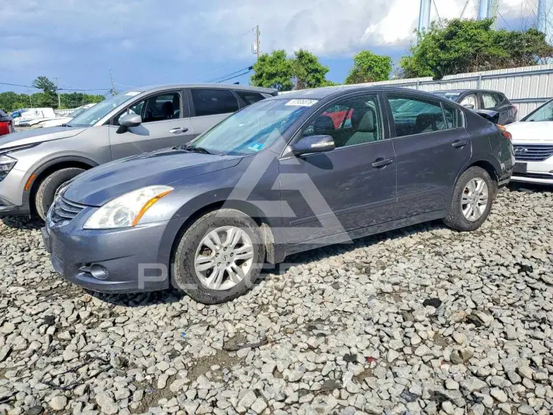 2010 Nissan ALTIMA photo
