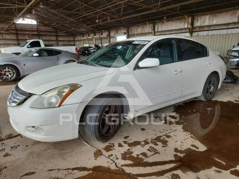 2010 Nissan ALTIMA фото
