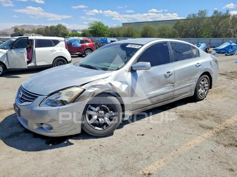 2010 Nissan ALTIMA фото