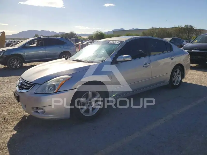 2010 Nissan ALTIMA photo