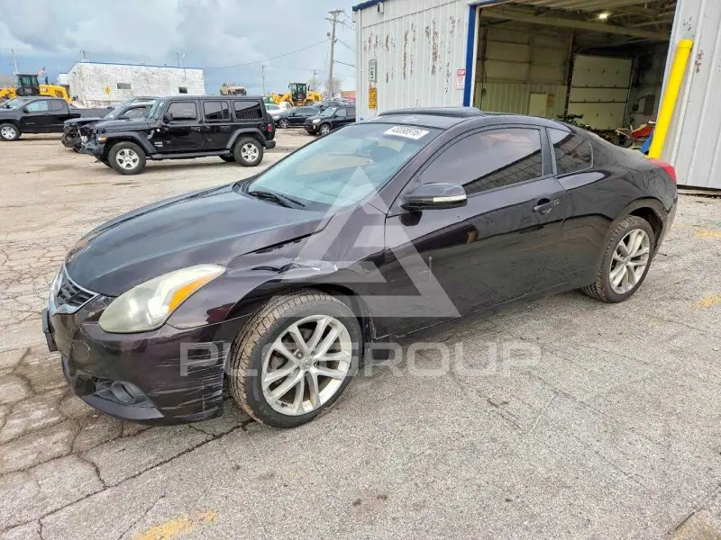 2010 Nissan ALTIMA фото