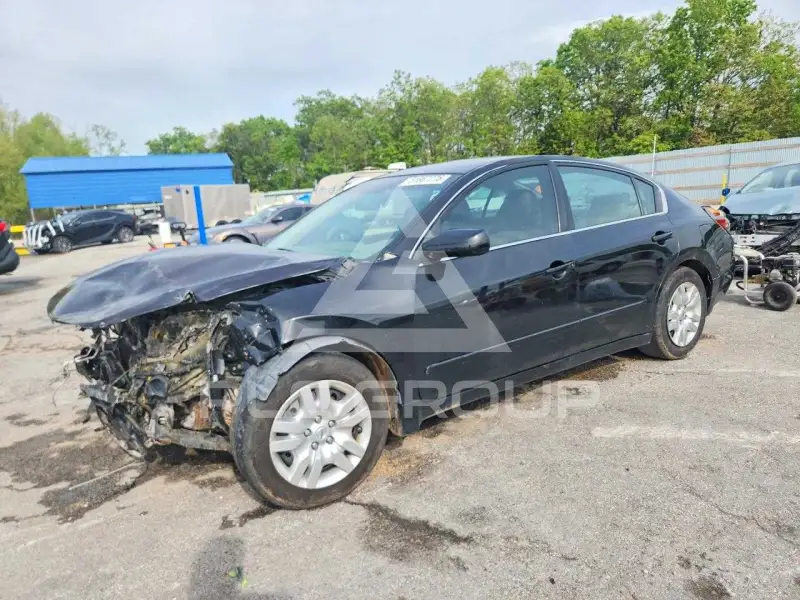 2010 Nissan ALTIMA photo