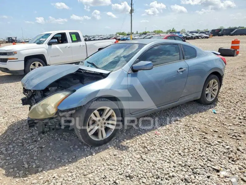 2010 Nissan ALTIMA фото