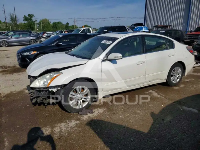 2010 Nissan ALTIMA фото