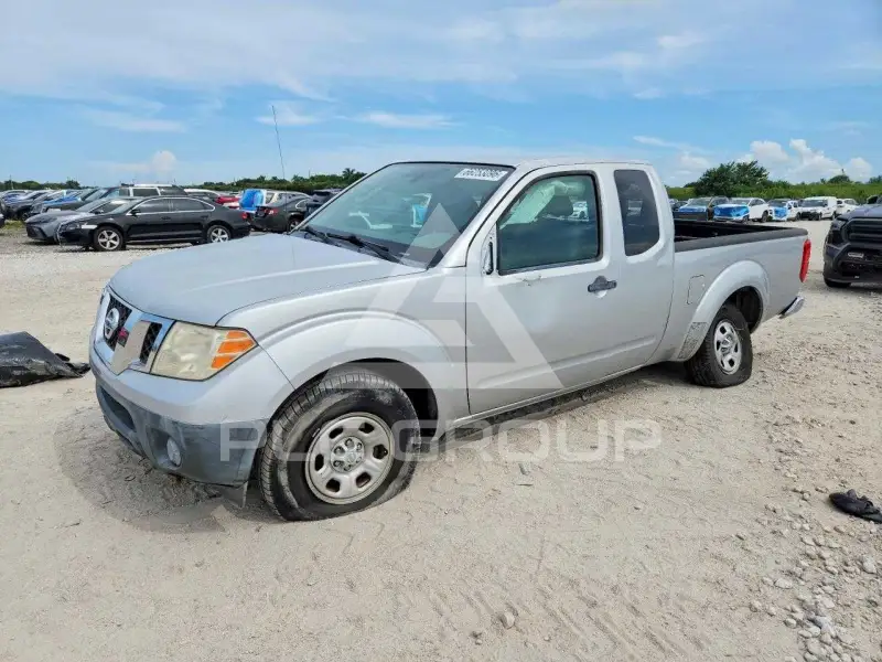 2010 Nissan FRONTIER photo