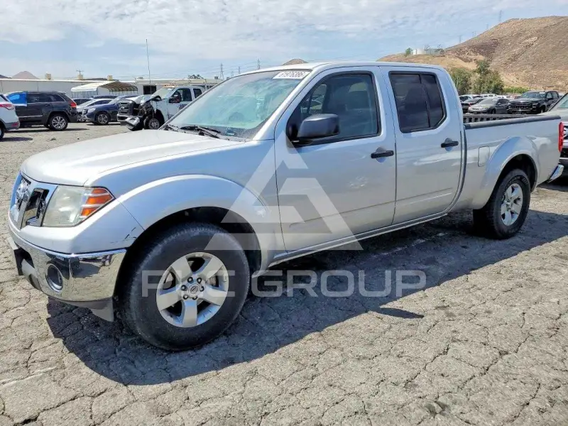 2010 Nissan FRONTIER фото