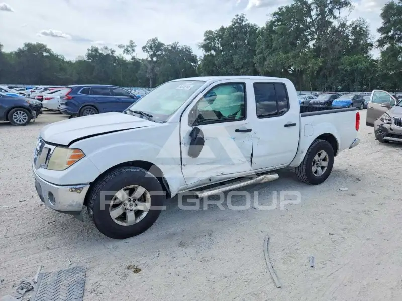 2010 Nissan FRONTIER фото