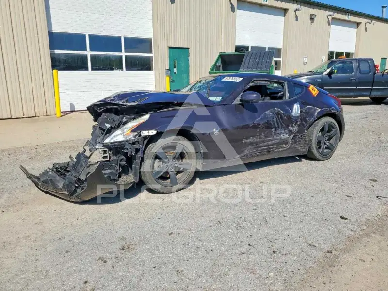 2010 Nissan 370Z фото