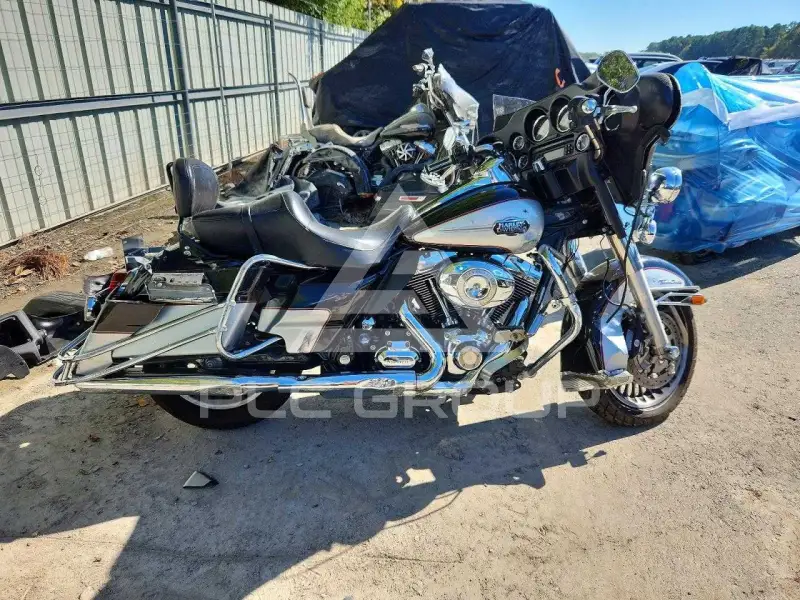 2010 Harley-Davidson FL фото