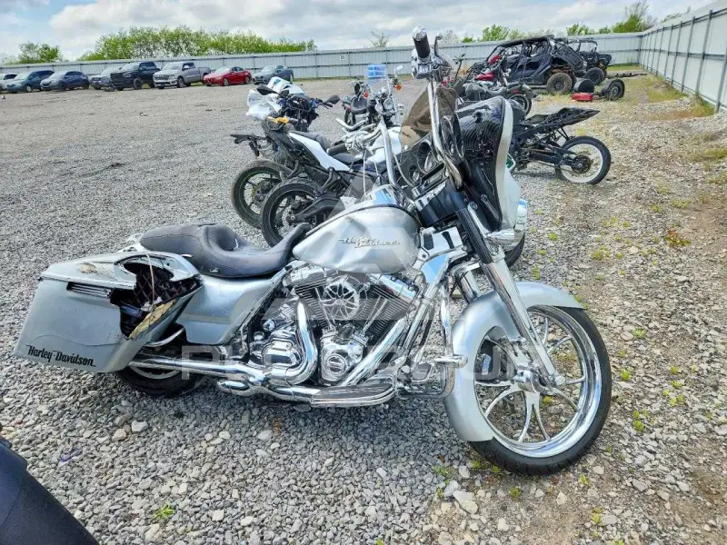 2010 Harley-Davidson FL фото