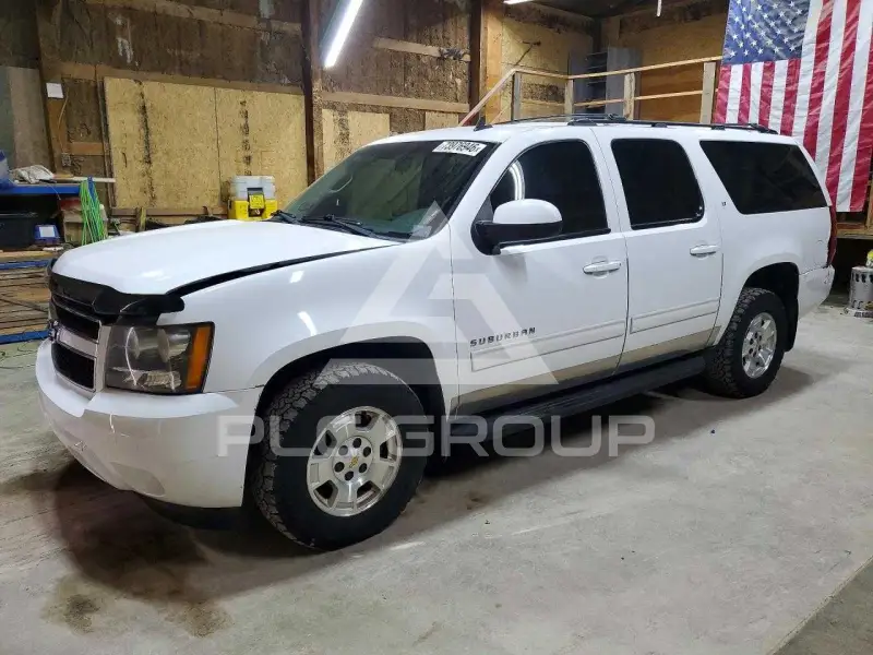 2010 Chevrolet Suburan фото