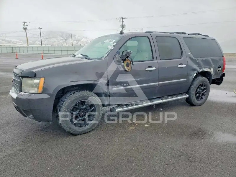 2010 Chevrolet Suburan фото