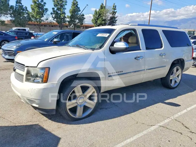 2010 Chevrolet Suburan фото