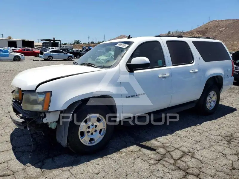 2010 Chevrolet Suburan photo