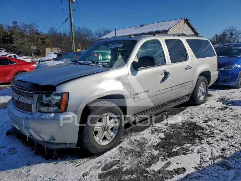 2010 Chevrolet Suburan photo