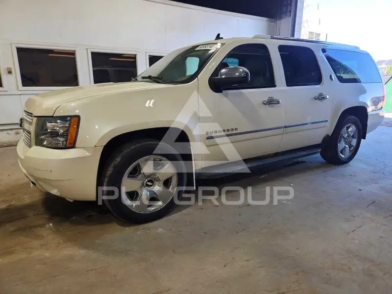 2010 Chevrolet Suburan photo