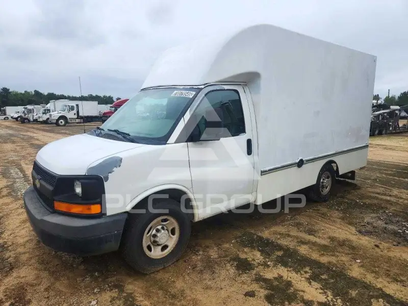 2010 Chevrolet Express фото