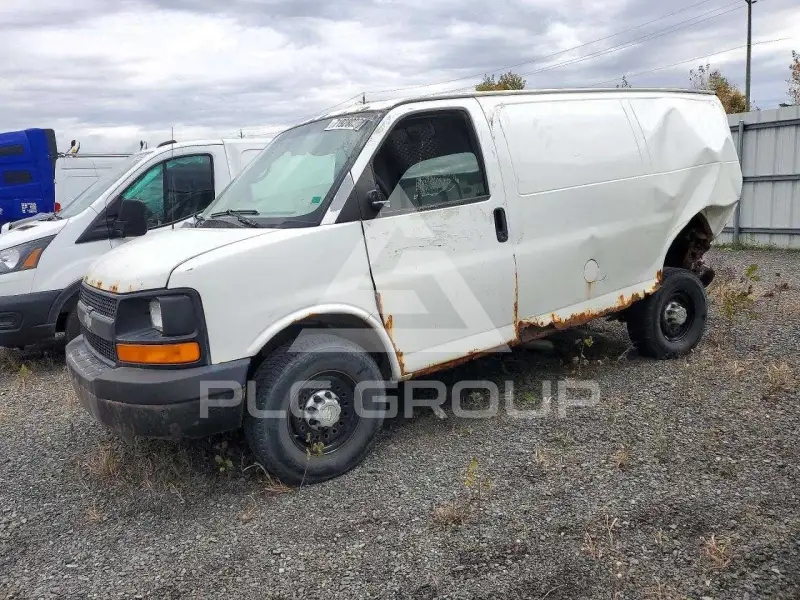 2010 Chevrolet Express фото