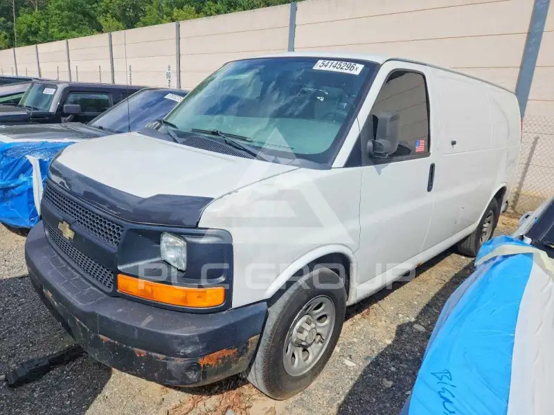 2010 Chevrolet Express фото