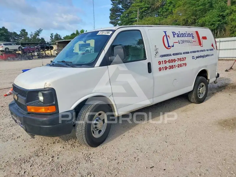 2010 Chevrolet Express фото