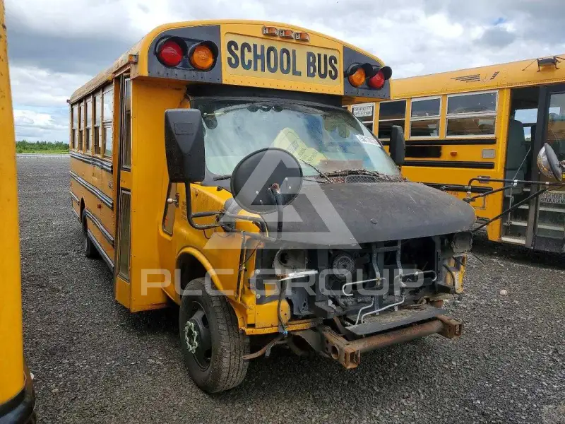 2010 Chevrolet Express фото