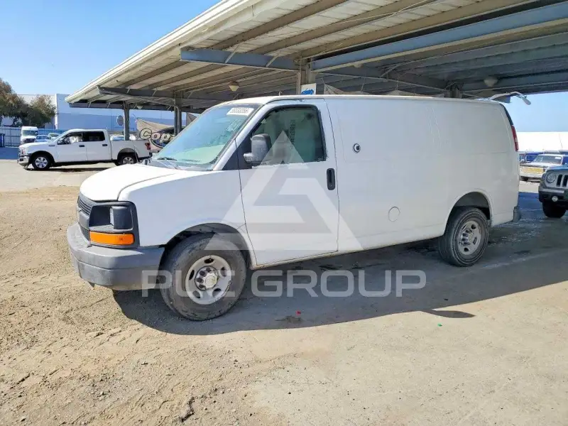2010 Chevrolet Express фото