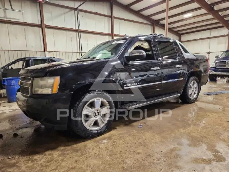 2010 Chevrolet Avalanche photo