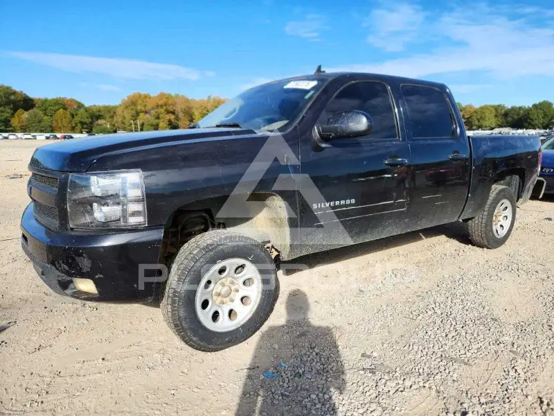 2010 Chevrolet Silverado photo