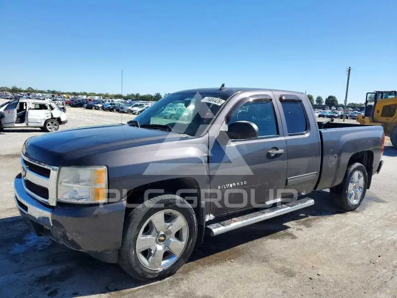 2010 Chevrolet Silverado photo