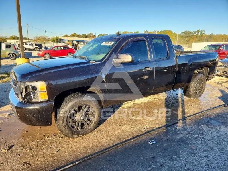 2010 Chevrolet Silverado photo