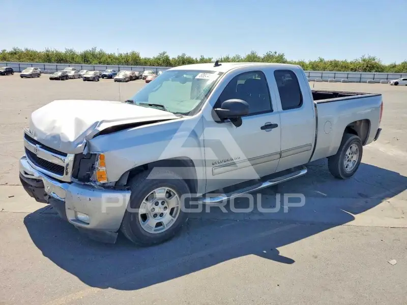 2010 Chevrolet Silverado photo