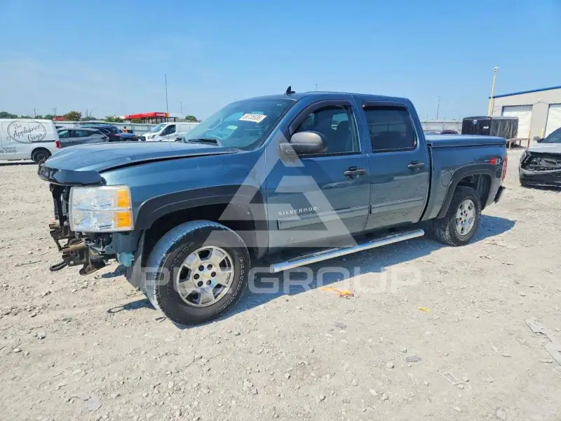 2010 Chevrolet Silverado photo
