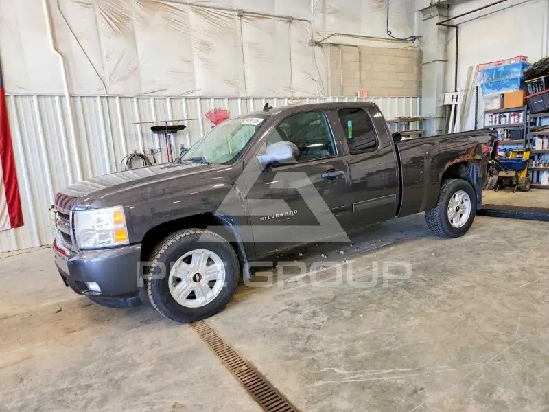 2010 Chevrolet Silverado photo
