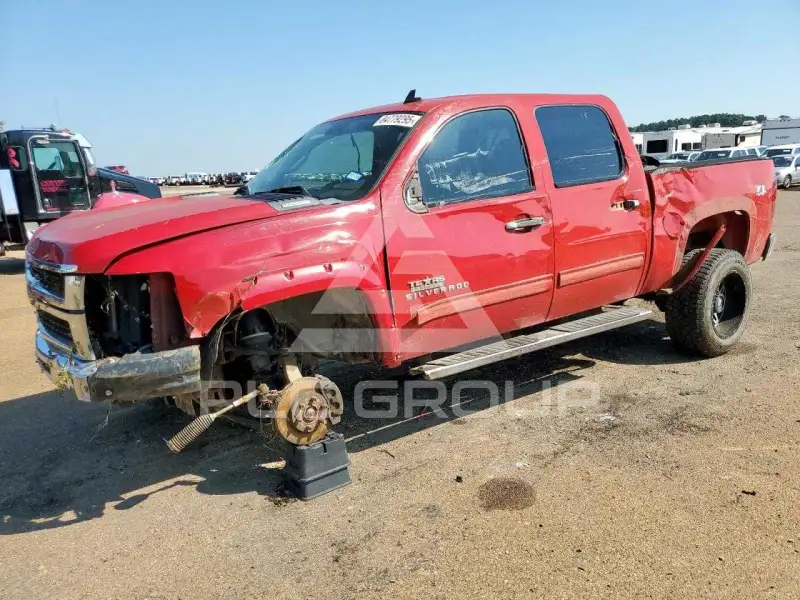 2010 Chevrolet Silverado photo