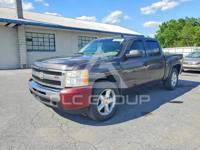 2010 Chevrolet Silverado photo