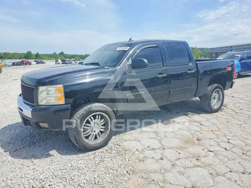 2010 Chevrolet Silverado photo