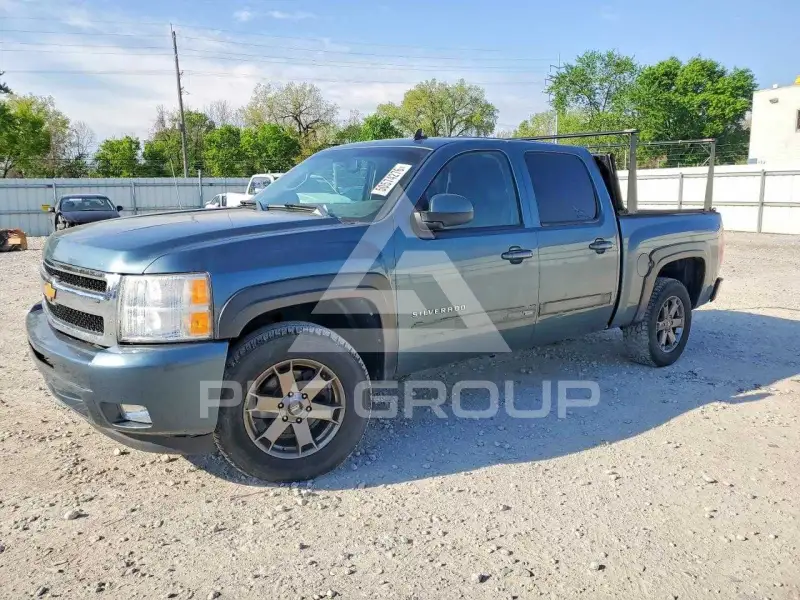 2010 Chevrolet Silverado photo