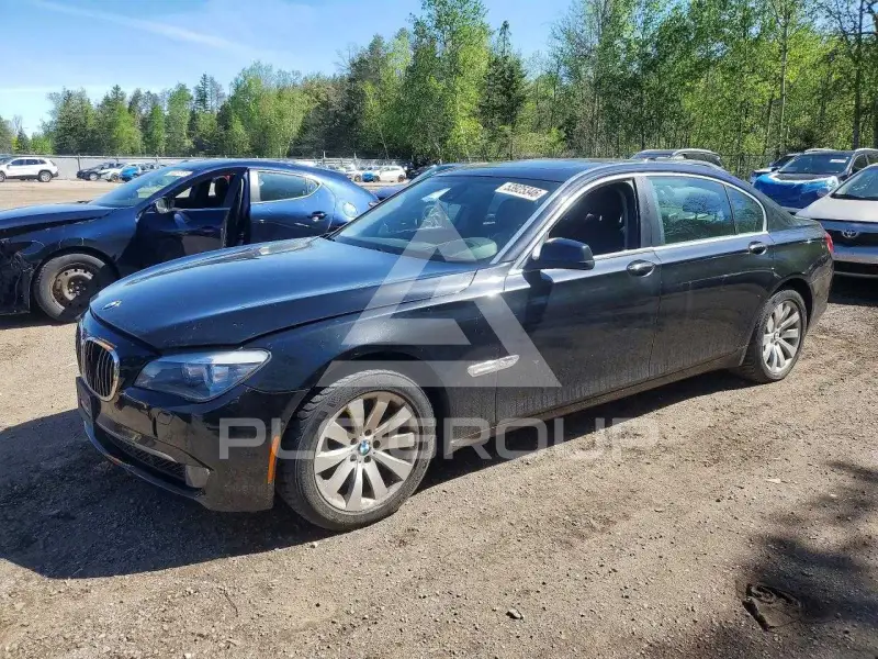 2010 BMW 750 photo
