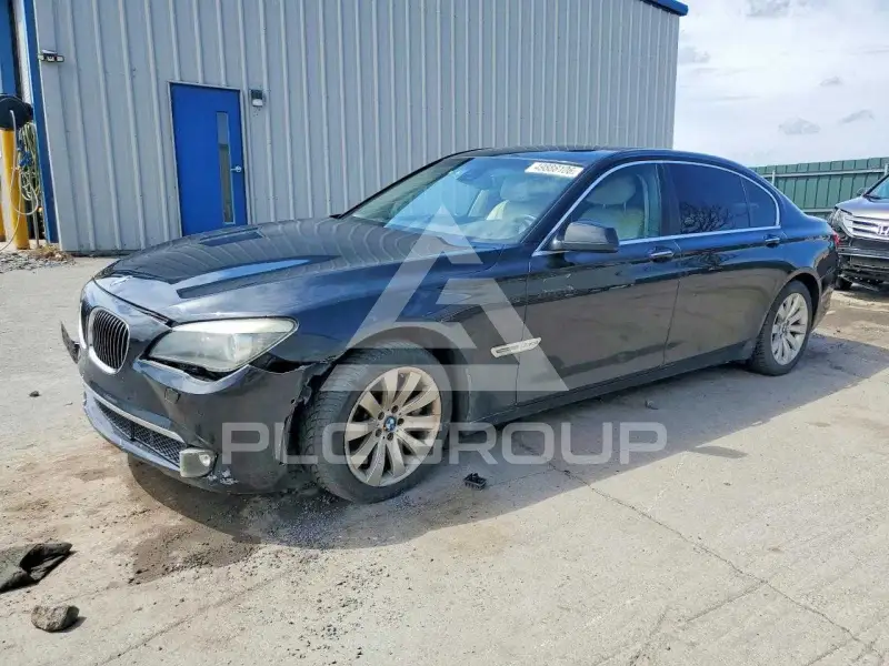 2010 BMW 750 фото