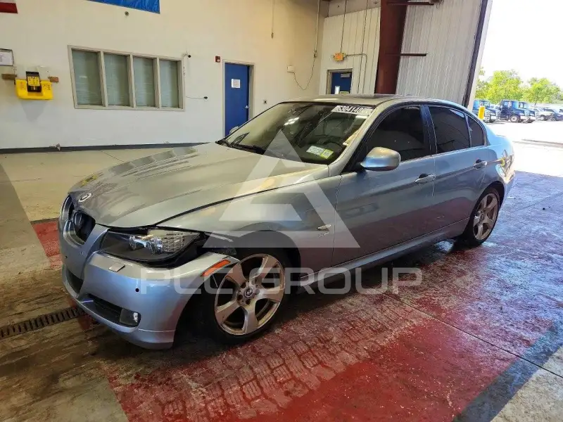 2010 BMW 328 фото