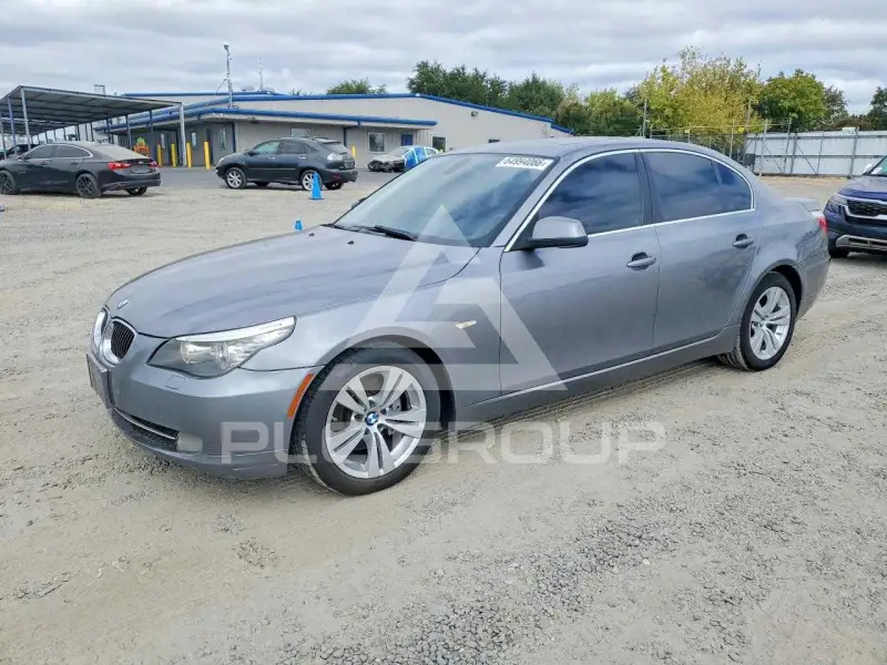 2010 BMW 528 фото