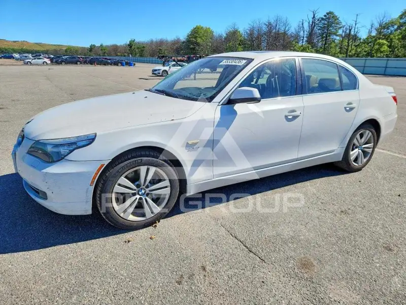 2010 BMW 528 фото