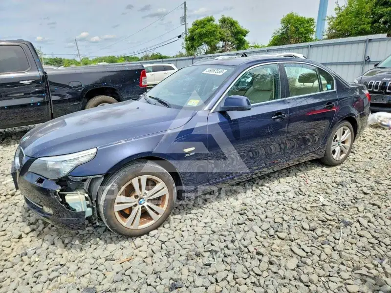 2010 BMW 528 photo