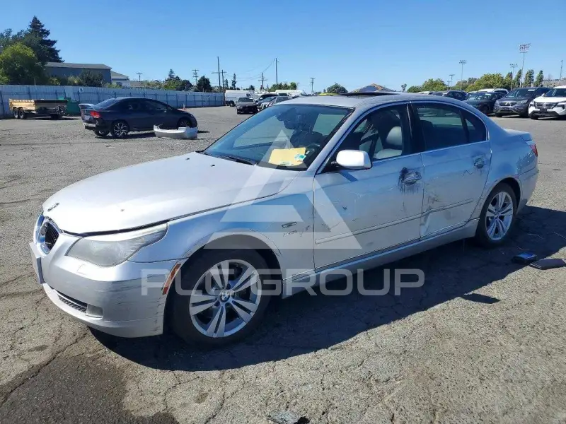 2010 BMW 528 фото